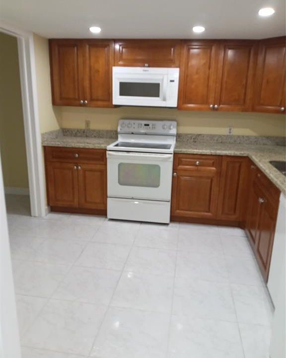 2nd image of 4120 Inverrary Blvd