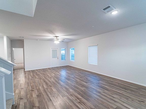 3rd image of 207 Tokalaun Dr