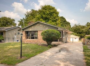 340 Le Grande Blvd, Aurora, IL 60506