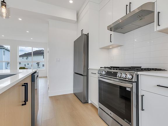 4th image of 30501 Robin Dr #3