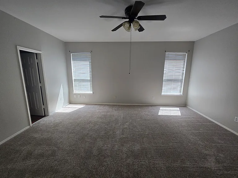 9201 Popes Creek Ct — Photo 15