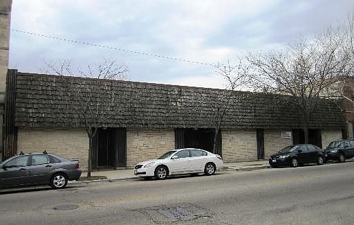 1st image of 1351 W Foster Ave