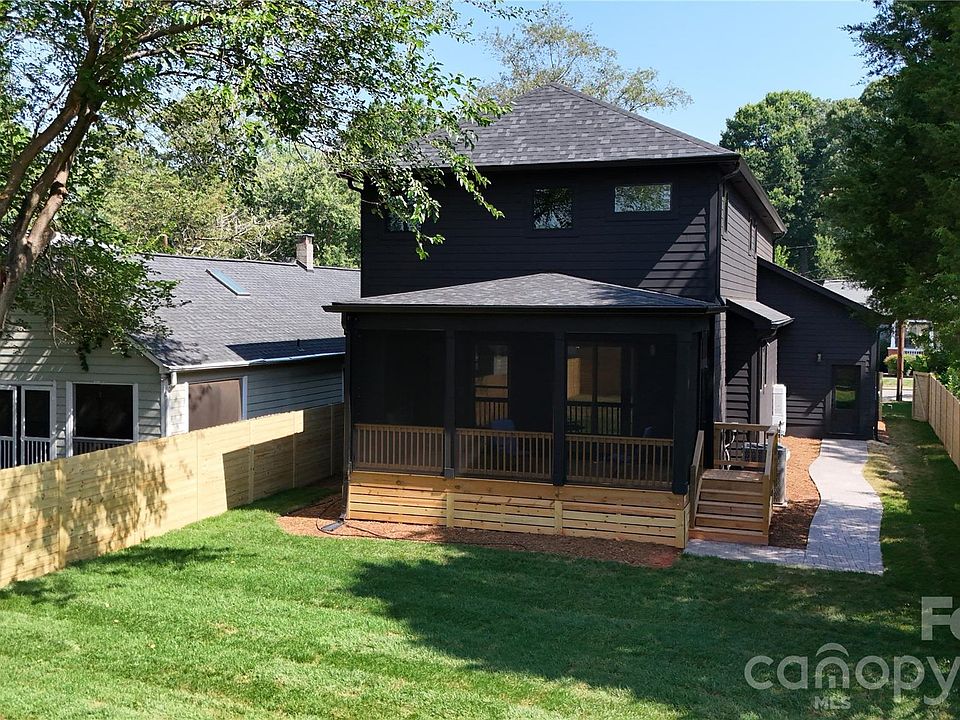 2nd image of 2224 Randall St