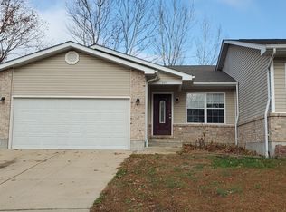 869 Country View Ln, Marthasville, MO 63357