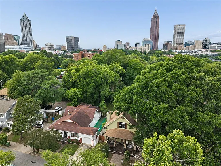 460 Felton Dr NE — Photo 48