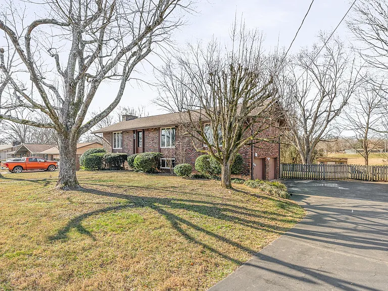949 Kevin Rd — Photo 30