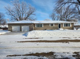 1202 20th Ave, Rock Valley, IA 51247