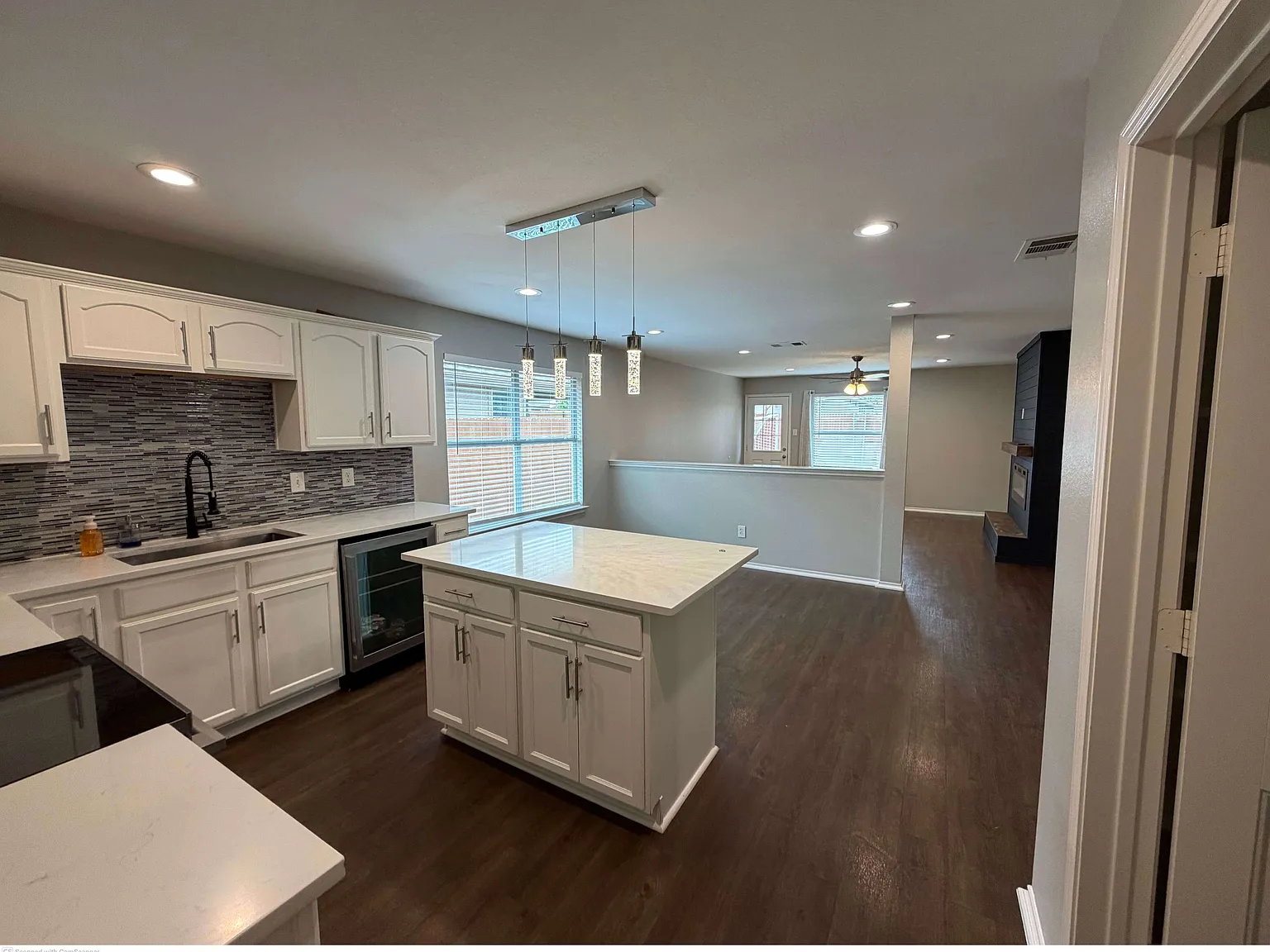 3 bed, 1475 sqft, $2,200 — Photo 3