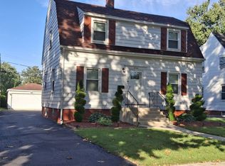 2246 S 12th Ave, Broadview, IL 60155