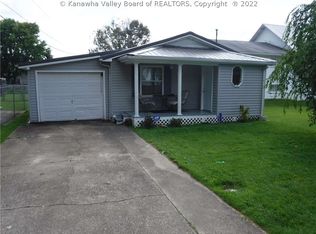 2225 2nd St, Culloden, WV 25510