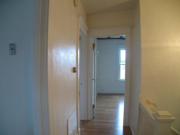 4th image of 1604 W Fredonia Ave APT B