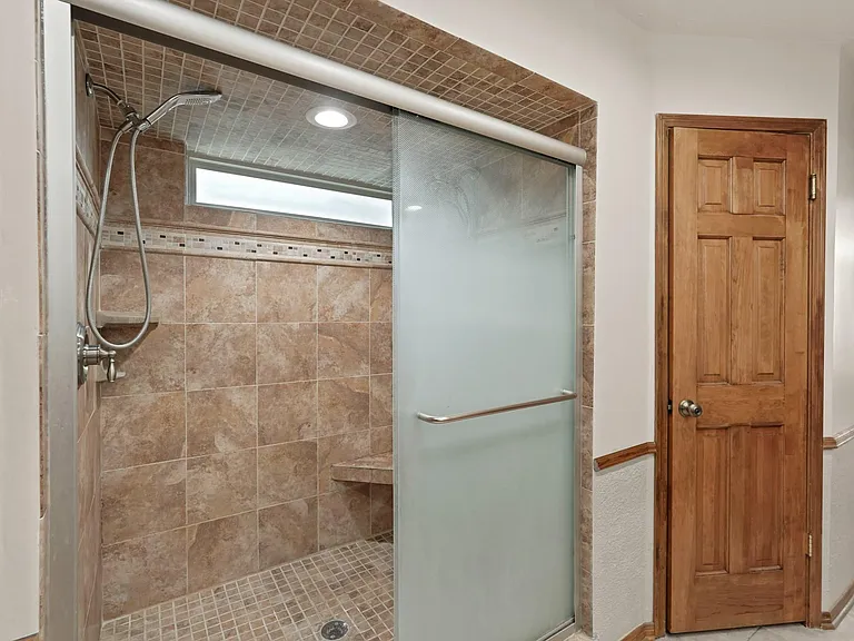 12903 Wincrest Ct — Photo 29