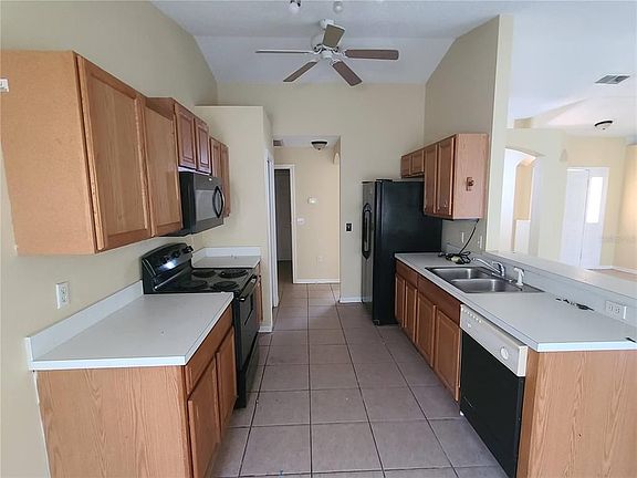 3rd image of 1151 Cambourne Dr