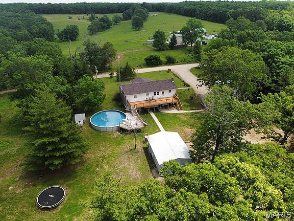2nd image of 10375 Cedar Ln