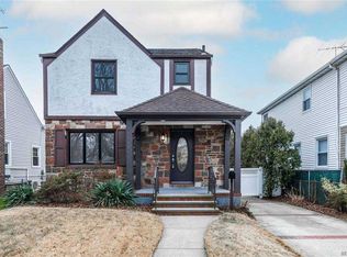 24668 86th Rd, Bellerose, NY 11426