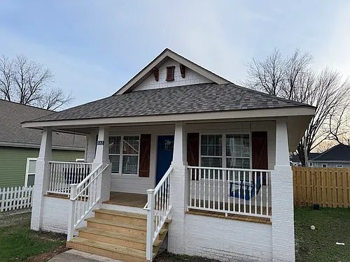 2112 Bailey Ave Photo 1