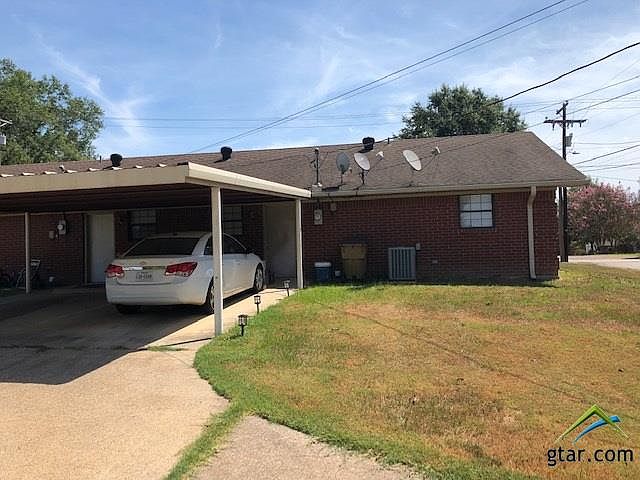 2nd image of 243 Garrison St