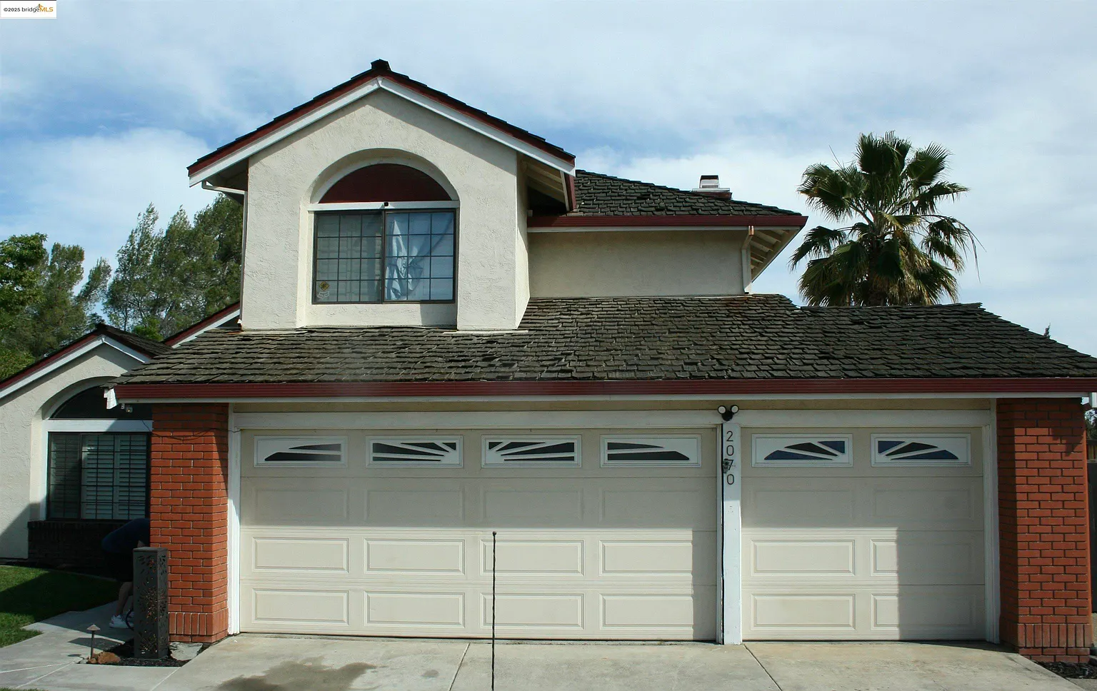 2070 Largo Ct photo 1