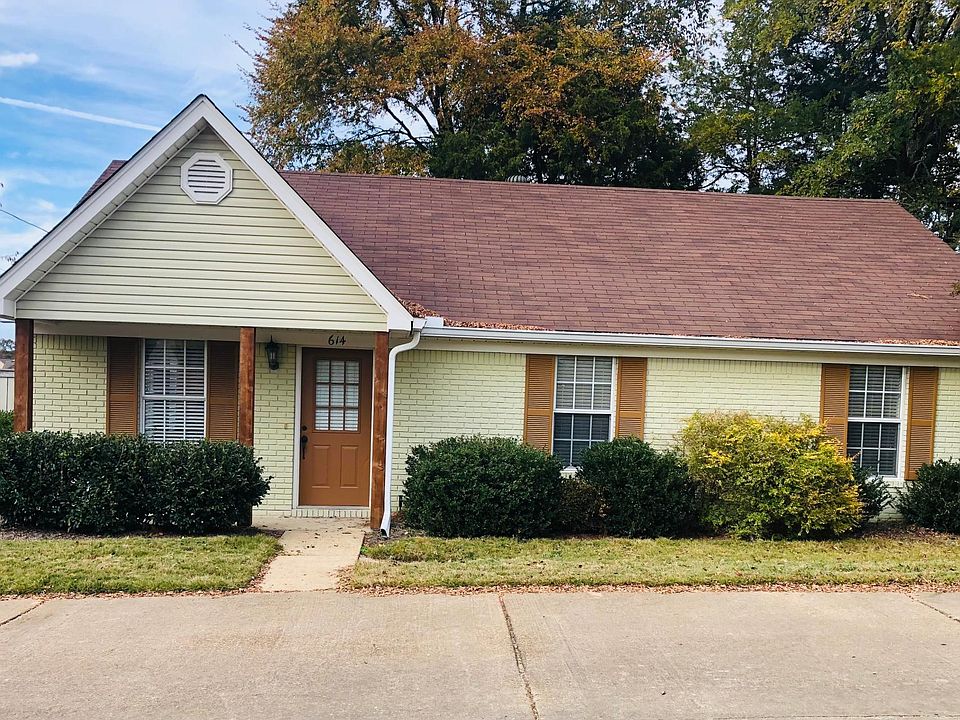 1st image of 614 Huntington Pl #614