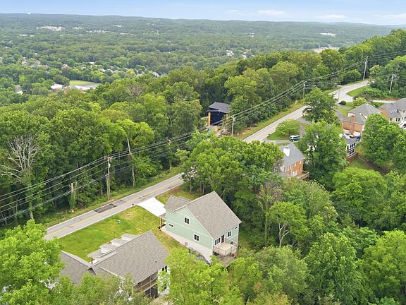 3rd image of 6516 Fairview Rd
