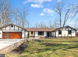 1 Oakley Dr, Cherry Hill, NJ 08003