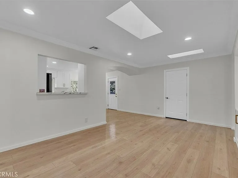 7015 Amigo Ave — Photo 13