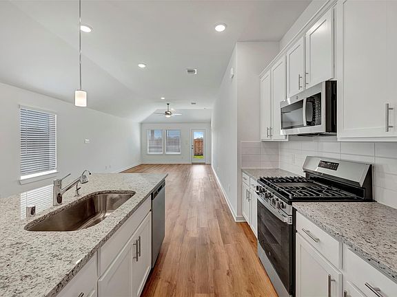 3rd image of 1233 Sacred Light Ln