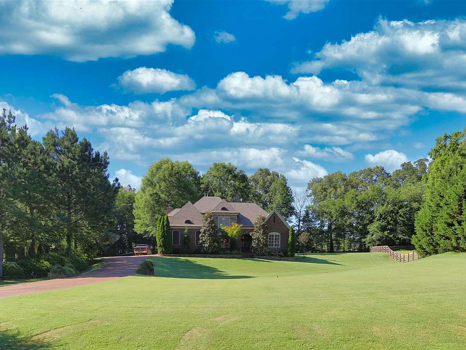 1st image of 45 Water Oak Cir