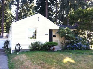 2753 NE 89th St, Seattle, WA 98115