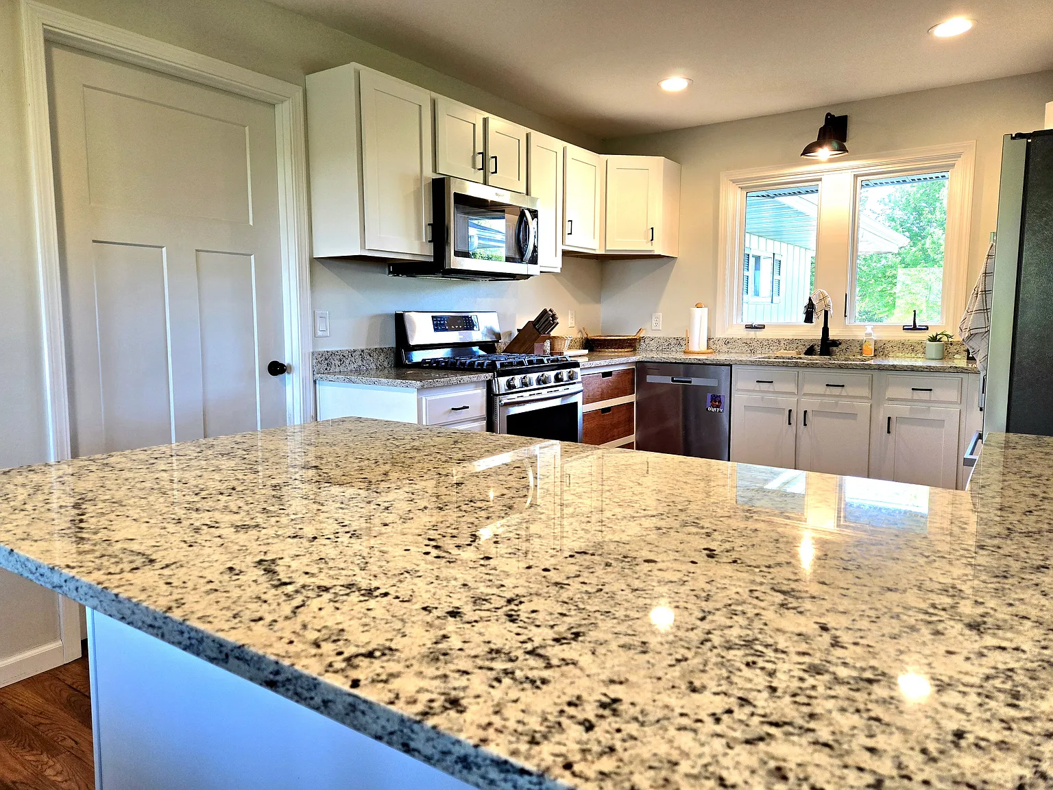 4194 Saint Catherine Rd — Photo 4