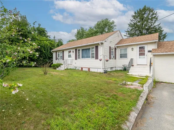 171 Tiogue Ave, Coventry, RI 02816