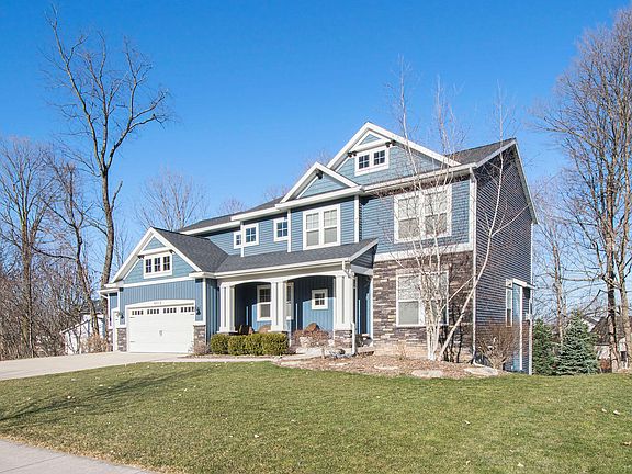 2nd image of 6012 Statler Ct SE