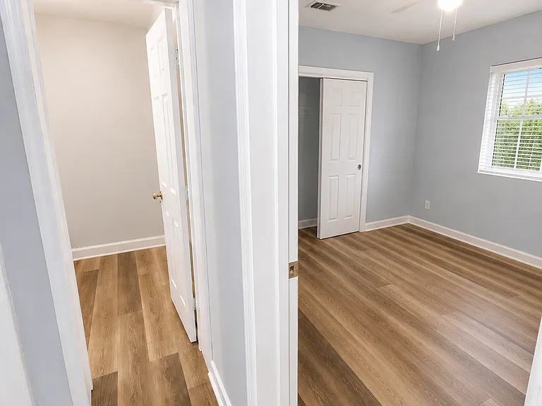 307 SE Avenue B #B — Photo 8