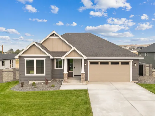 678 Tatoosh Ave, West Richland, WA 99353