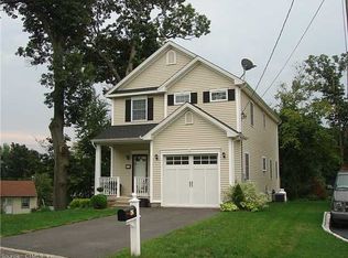 62 Hampton Rd, Waterbury, CT 06708