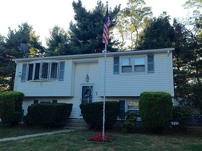 5 Oakridge Ct, Warwick, RI, 02886