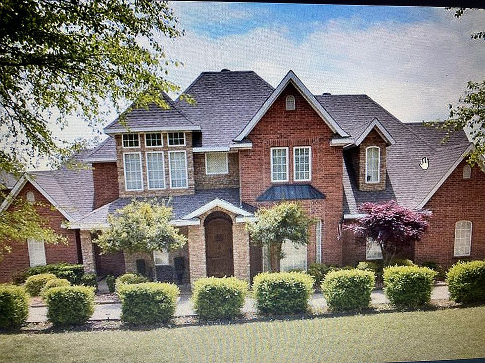 1st image of 1135 Beverly Hills Dr