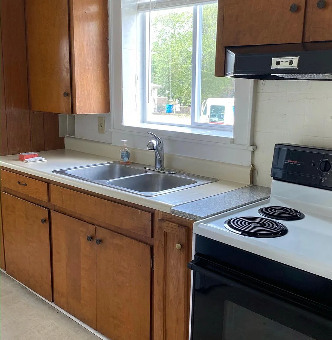 3 bed, 1626 sqft, $1,200 — Photo 2
