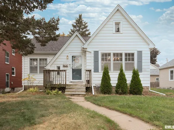 2030 Esplanade Ave, Davenport, IA 52803