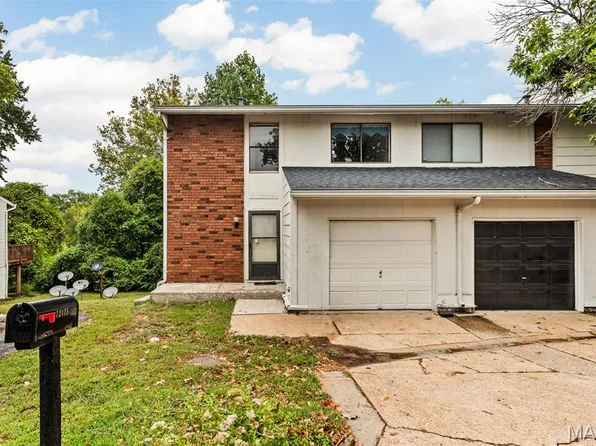 12415 Sea Lane Dr, Florissant, MO 63033
