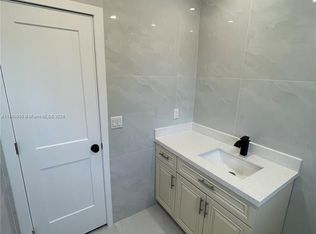 2350 SW 26th Ln, Miami, FL 33133