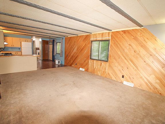 3rd image of 203 3rd Ave N