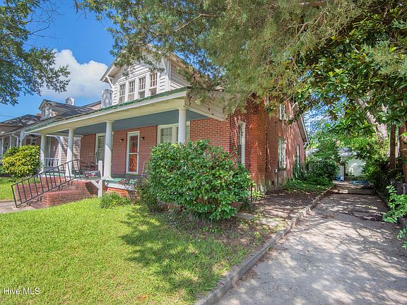 2nd image of 204 E Baker Street