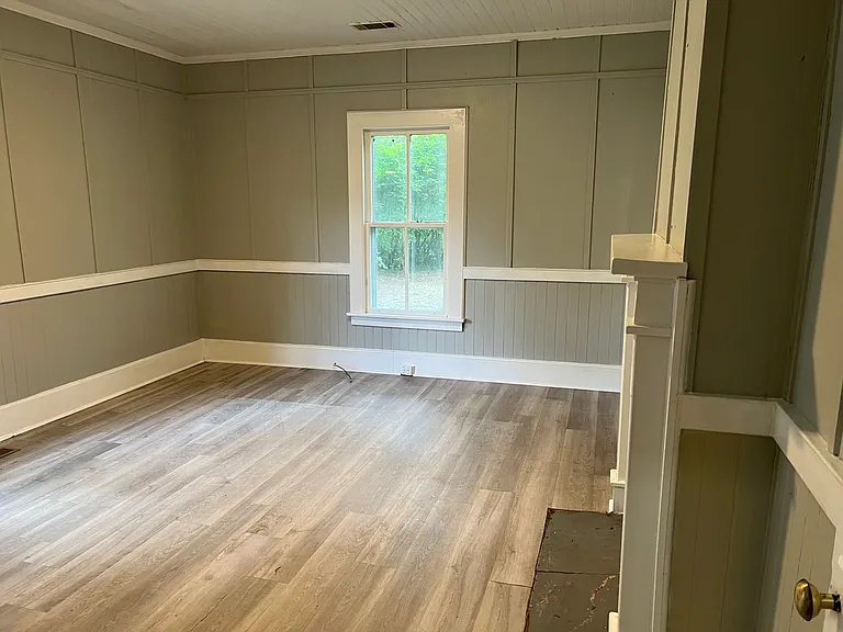 315 Columbia Ave — Photo 4