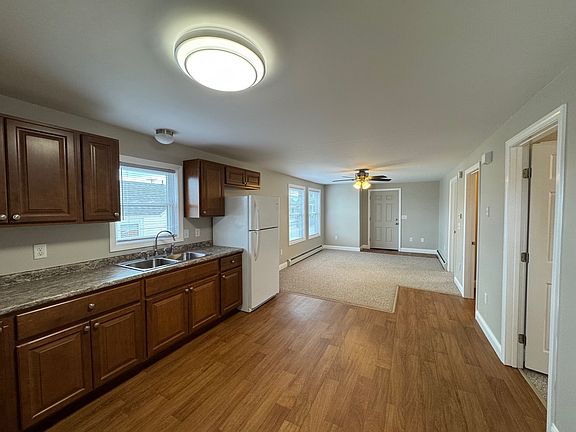 2nd image of 8 Central Park Ave #1