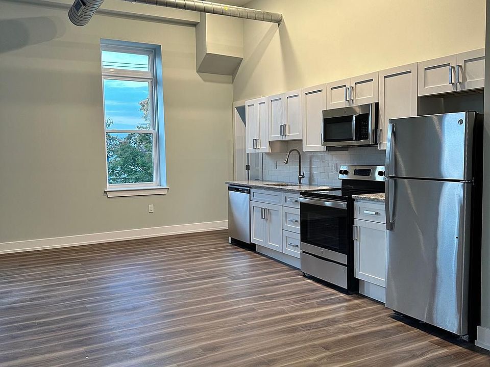 1st image of 2651 Buckius St #14