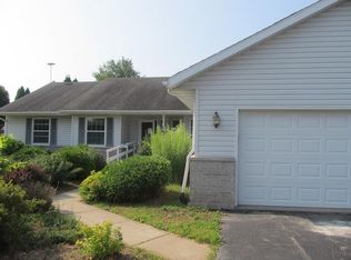 1608 E Zick Dr, Beloit, WI 53511