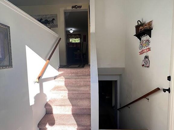 5th image of 225 Greenbriar Cir