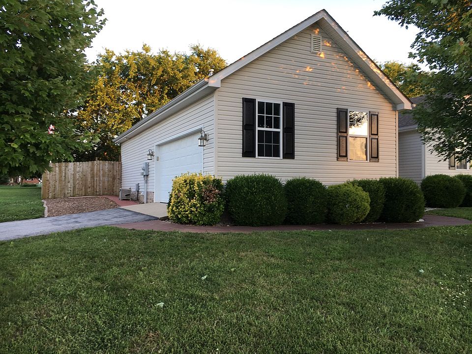 1st image of 971 Angelica St
