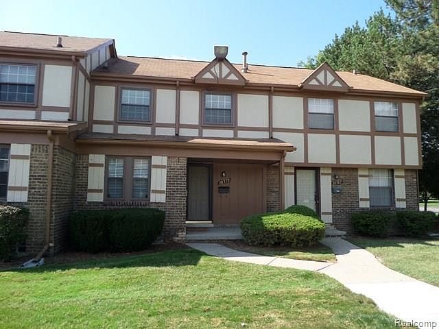 1st image of 28575 Lowell Ct S #1